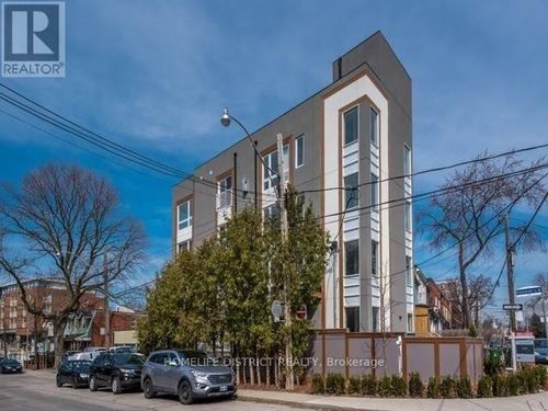 300-243 Niagara St, Toronto, ON, M6J2L7 | Card Image