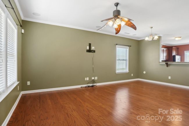 Living Room and Dining Room | Image 4