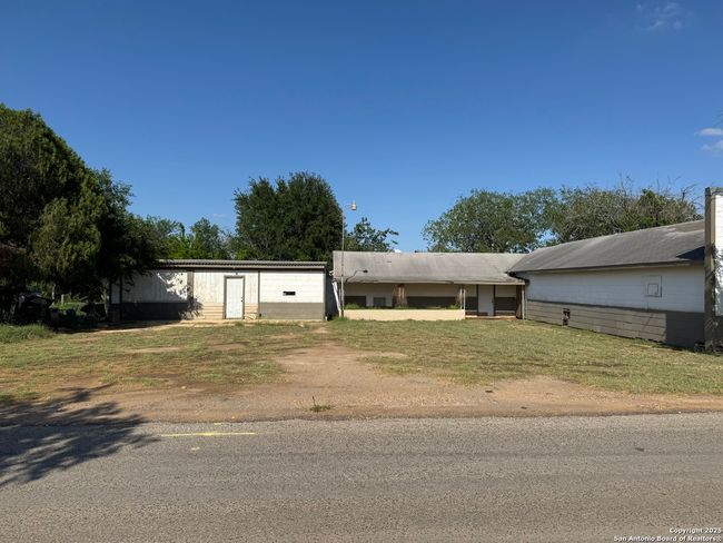 502 N Front, Home with 0 bedrooms, 0 bathrooms and null parking in Cotulla TX | Image 6