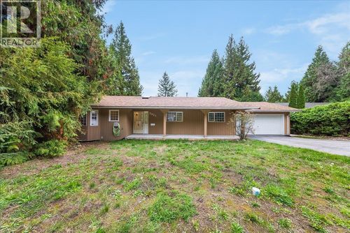 2421 12th Ave, Castlegar, BC, V1N4A9 | Card Image