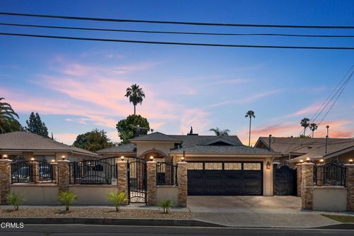7422 Orion Ave, Van Nuys, CA, 91406-3318 | Card Image