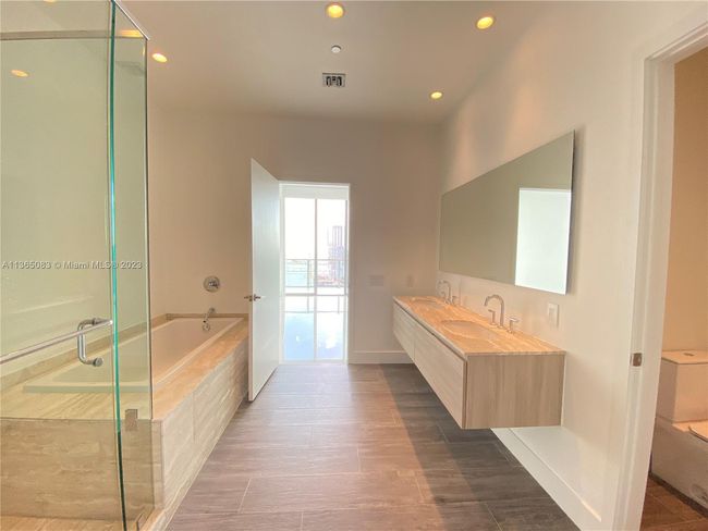 PH-4508 - 2900 Ne 7 Th Ave, Condo with 3 bedrooms, 3 bathrooms and null parking in Miami FL | Image 34