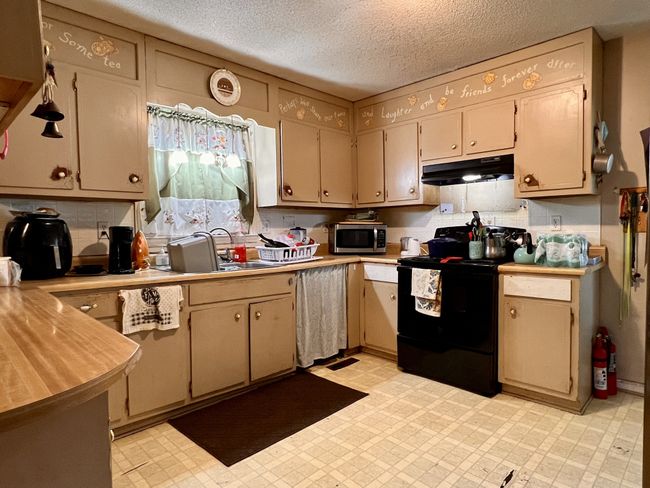 1112 Cumberland St, House other with 3 bedrooms, 2 bathrooms and 8 parking in Decherd TN | Image 20