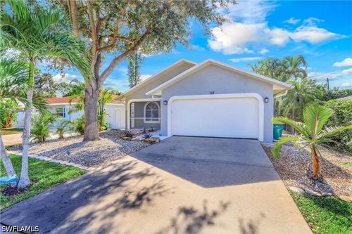 718 95th Ave N, NAPLES, FL, 34108-2457 | Card Image