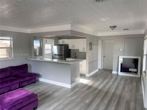 1-1925 Ne 26th St, Wilton Manors, FL, 33305-1531 | Card Image