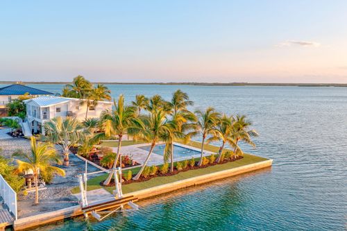 17015 Wahoo Ln, Sugarloaf Key, FL, 33042-3627 | Card Image