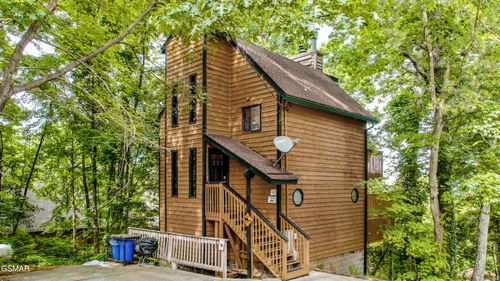 1452 N Arbon Ln, Gatlinburg, TN, 37738-3806 | Card Image
