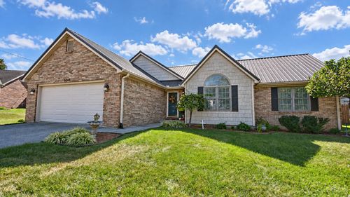 1048 Twelve Oaks Dr, Lawrenceburg, KY, 40342-1706 | Card Image