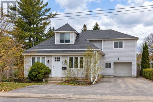 818 Division Street, Kingston (East of Sir John A. Blvd), ON, K7K4C3 | Card Image