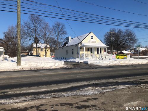 188 Park Ave, East Hartford, CT, 06108-4011 | Card Image