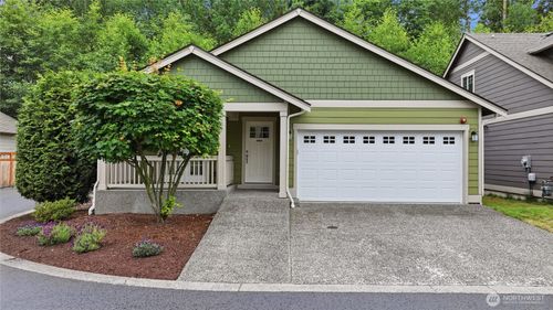707 Kodiak Ln, Bellingham, WA, 98226-8242 | Card Image