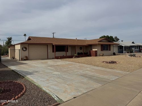 12236 N Pebble Beach Dr, Sun City, AZ, 85351-3324 | Card Image