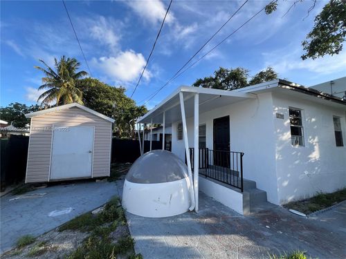 1800 Sw 3rd St, Miami, FL, 33135-1905 | Card Image