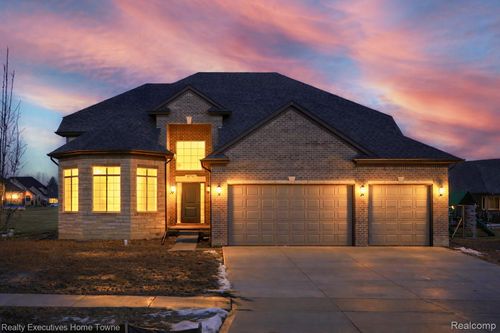 35701 Strongford Dr, New Baltimore, MI, 48047-5867 | Card Image