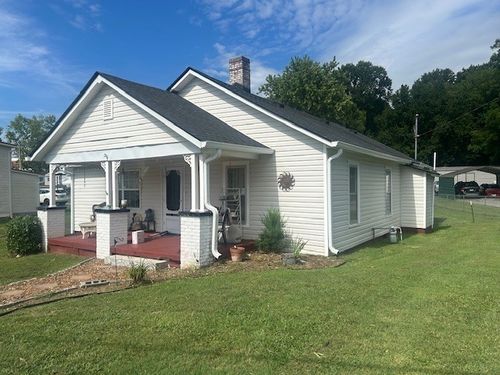 210 Cornwell Ave, Watertown, TN, 37184-1019 | Card Image