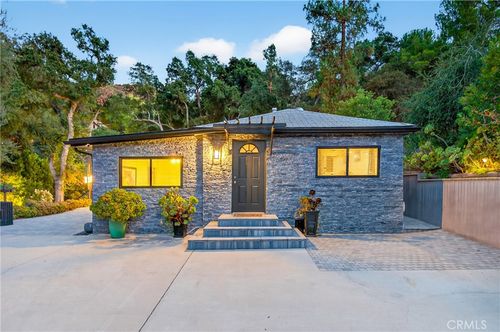 7580 Mcgroarty Ter, Tujunga, CA, 91042 | Card Image