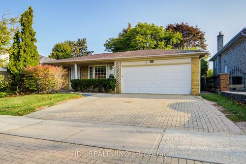 6 Norhead Ave, Scarborough, ON, M1S2X6 | Card Image