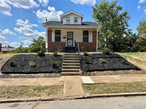 8201 Church Rd, Saint Louis, MO, 63147-1816 | Card Image