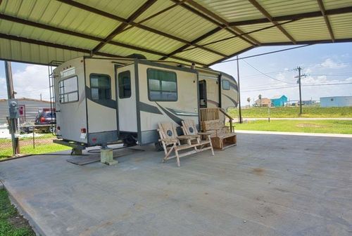 126 County Road 204, Sargent, TX, 77414-3894 | Card Image