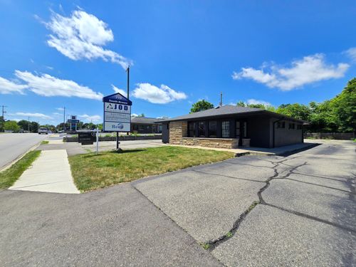 710 S Brown St, Jackson, MI, 49203-1429 | Card Image