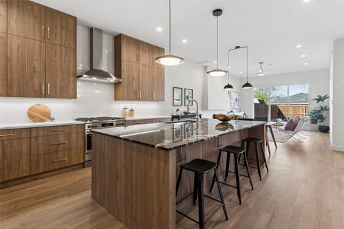 6607 Roper St, Dallas, TX, 75209-5226 | Card Image