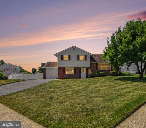 206 Waverly Rd, SOUTHAMPTON, PA, 18966-3353 | Card Image