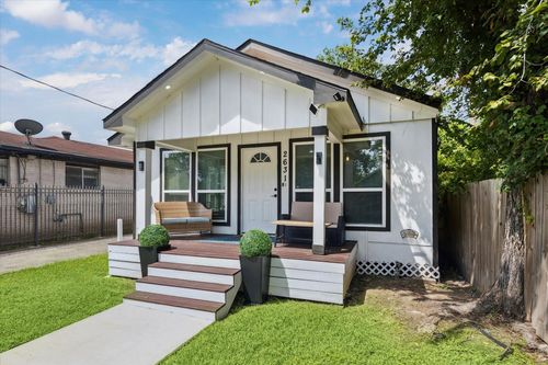 2631 Stevens St, Houston, TX, 77026-6068 | Card Image