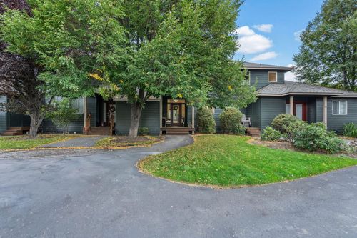 1084 Golden Pheasant Dr, Redmond, OR, 97756-9260 | Card Image