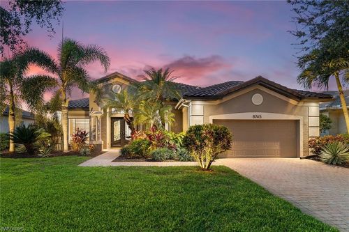 8745 Mustang Island Cir, NAPLES, FL, 34113-1645 | Card Image