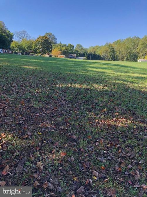 1545 Pheasant Ln, GLEN MILLS, PA, 19342-1923 | Card Image