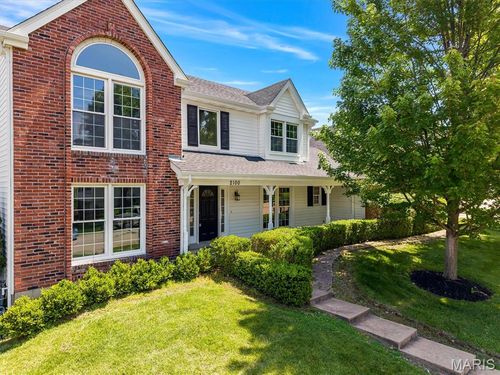 2100 Seven Oaks Dr, Saint Charles, MO, 63303-4402 | Card Image
