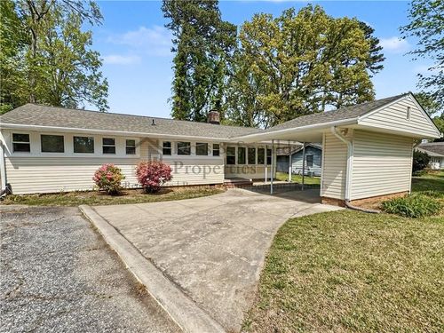 2210 Friendly Avenue, Greensboro, NC, 27403 | Card Image