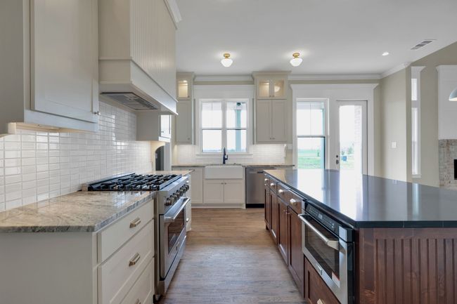 413 Dylan Way, House other with 3 bedrooms, 3 bathrooms and null parking in Midlothian TX | Image 8