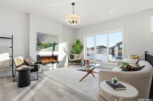 814 Ballesteros Crescent, Warman, SK, S0K4S3 | Card Image