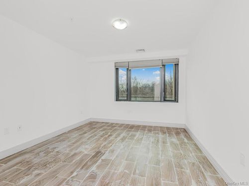 1d-701 Ridge Hill Blvd, Yonkers, NY, 10710-7708 | Card Image