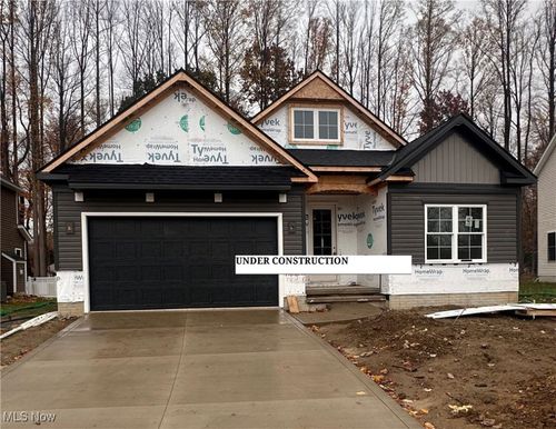 9159 Dove Ln, Mentor, OH, 44060-1814 | Card Image