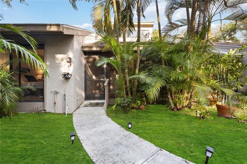 20-2584 Arboretum Cir, SARASOTA, FL, 34232-4325 | Card Image