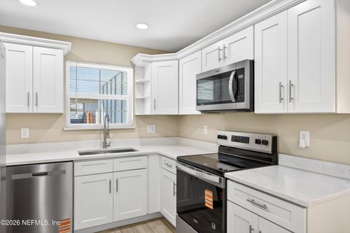 2114 Hugh Edwards Dr, Jacksonville, FL, 32210-2930 | Card Image