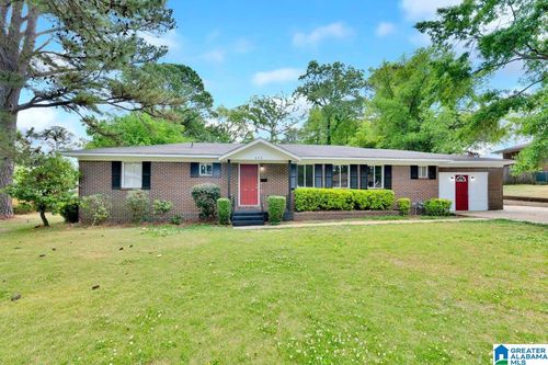 615 Willowbrook Rd, FAIRFIELD, AL, 35064-2733 | Card Image