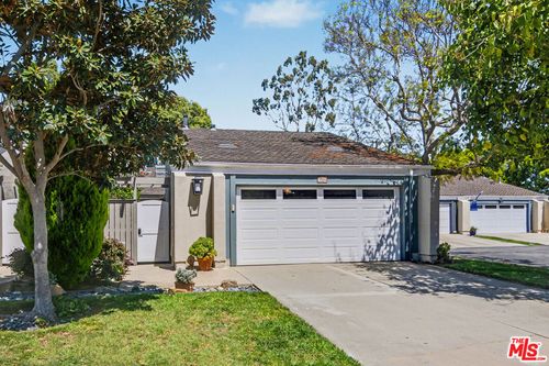 19525 Starfish Ln, Huntington Beach, CA, 92648-3040 | Card Image