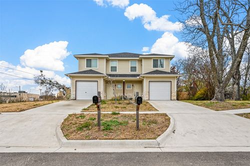 2-601 Thomas St, Bonham, TX, 75418-3327 | Card Image