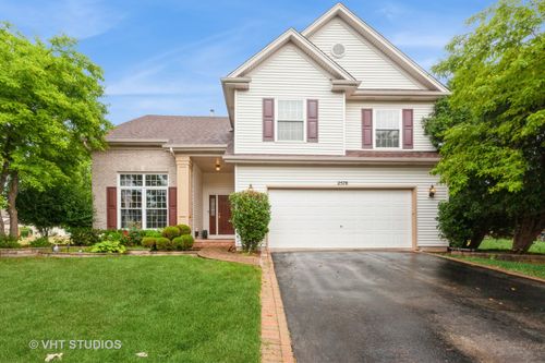 2578 Crestview Dr, Aurora, IL, 60502-9012 | Card Image