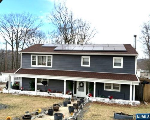 21 Normandy Cir, Hopatcong, NJ, 07843-1839 | Card Image