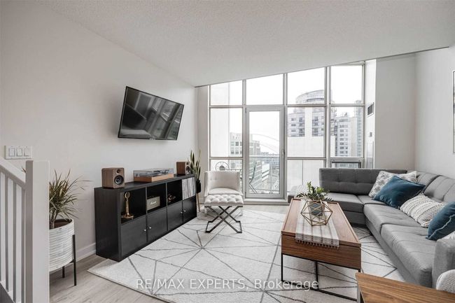 LPH14 - 36 Blue Jays Way, Condo with 2 bedrooms, 2 bathrooms and null parking in Toronto ON | Image 10
