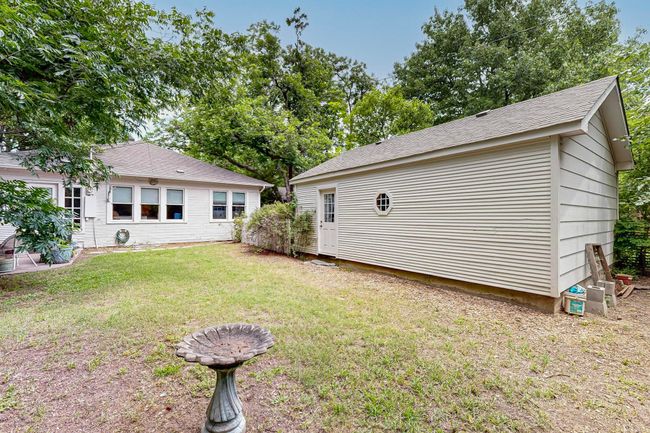 609 Valencia St, House other with 3 bedrooms, 2 bathrooms and null parking in Dallas TX | Image 37