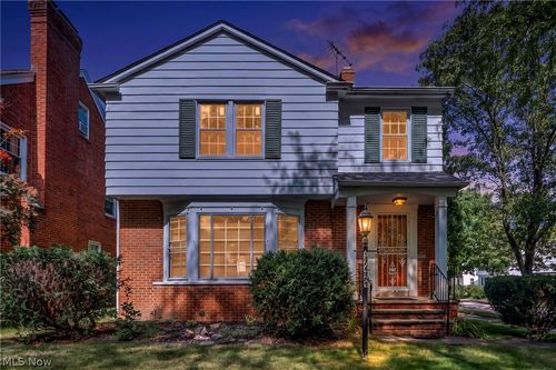 17429 Scottsdale Blvd, Shaker Heights, OH, 44120-5220 | Card Image