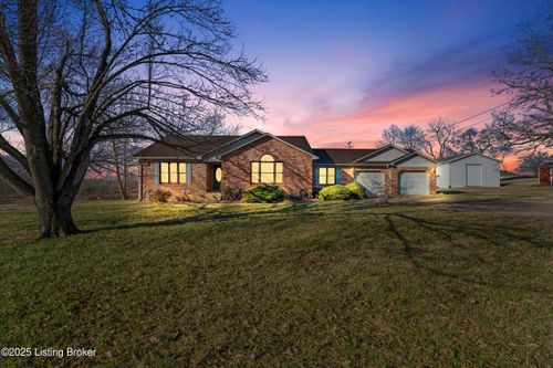 595 Centerview Dr, Shepherdsville, KY, 40165-7102 | Card Image