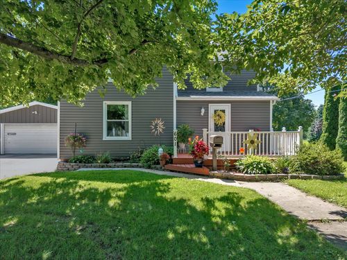 601 W Court St, Cambridge, IL, 61238-1340 | Card Image