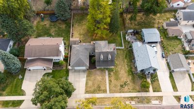 207 30th St, House other with 4 bedrooms, 1 bathrooms and null parking in Sioux Falls SD | Image 2