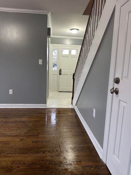 132 Avant St, spartanburg, SC, 29302-1275 | Card Image